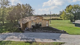 1252 U S 59, Princeton, KS 66078