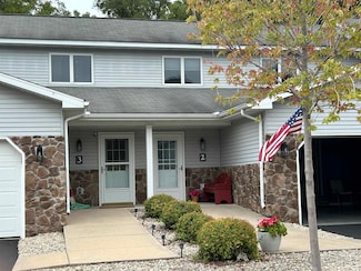 N4237 Alpine Village Ln Unit 3, Cambridge, WI 53523