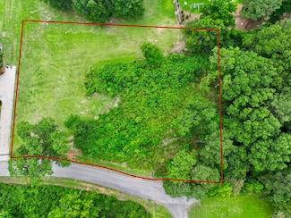 120 Shelton Ave, Grove Hill, AL 36451