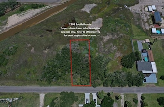 2308 S Bronte St, Rockport, TX 78382