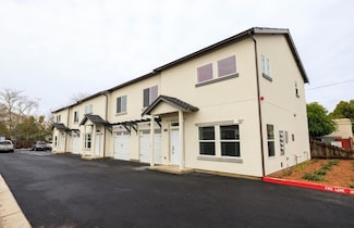 439 Coffee Rd, Modesto, CA 95355