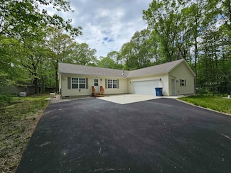 2655 W River Dr, Gladwin, MI 48624
