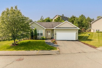 53 Mountain View Dr, Lebanon, NH 03766