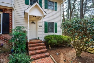 121 Westview Dr Unit 106, Carrboro, NC 27510