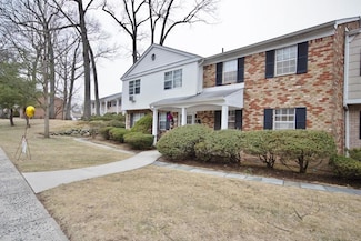292 Parkside Dr Unit 292, Suffern, NY 10901