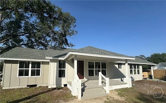 40 Circle Dr, Pembroke, GA 31321