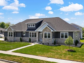 2352 Lonnie Ct, Sun Prairie, WI 53590