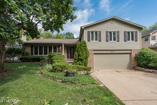 526 Carlisle Ct Unit 1, Glen Ellyn, IL 60137
