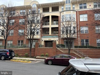1855 Stratford Park Place Unit 113, Reston, VA 20190