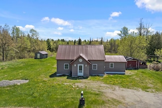 759 Main St, Palmyra, ME 04965