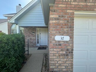 37 3rd St, Shalimar, FL 32579