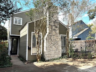 2606 Nantucket Dr, Houston, TX 77057