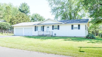 868 Daniels St, Aurora, MO 65605