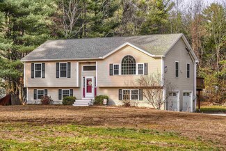34 Bluff St, Salem, NH 03079