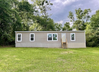 734 Benjulyn Rd, Gonzalez, FL 32533