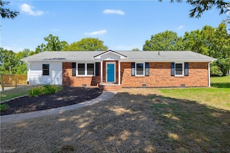 235 Lakecrest Rd, Eden, NC 27288