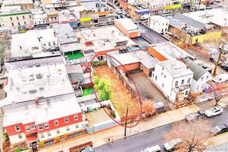 104 Hill St, Brooklyn, NY 11208