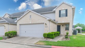2927 Meadowglen Crest, Houston, TX 77082