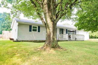125 Maxine Dr, Ossian, IN 46777