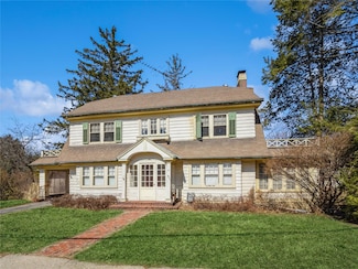 20 Adriance Ave, Poughkeepsie, NY 12601