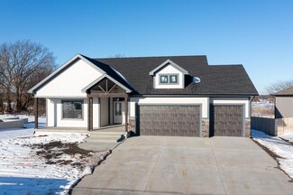 1680 163rd St, Basehor, KS 66007