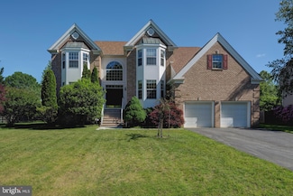 5 Pierce Rd, East Windsor, NJ 08520
