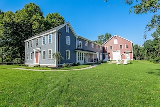 24 Boston Rd Unit 4, Westford, MA 01886