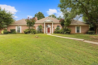 320 Honey Creek Ln, Longview, TX 75605