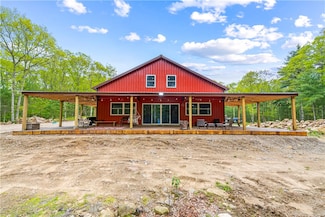 190 Perry Hill Rd, Coventry, RI 02816