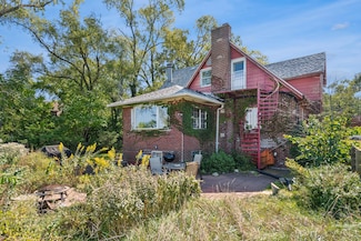 8353 Lake Shore Dr, Gary, IN 46403