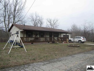 91 Meadow Rd, Wayne, WV 25570