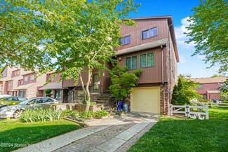 33 Pamela Ln, Staten Island, NY 10304