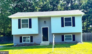 12820 Twin Oak Dr, Waldorf, MD 20601