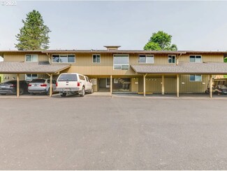 68627 E Fairway Estates Rd, Welches, OR 97067