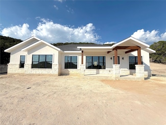 420 Sendera Hills Dr, Canyonlake, TX 78133