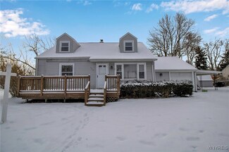 302 Blackstone Blvd, Tonawanda, NY 14150