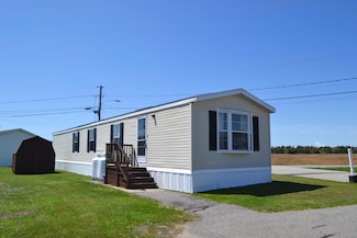 67 Scarponi Dr, Brunswick, ME 04011