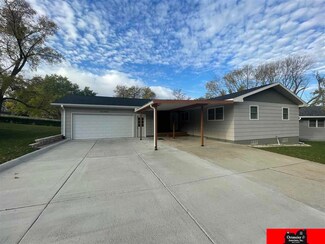 364 E Weiler St, West Point, NE 68788