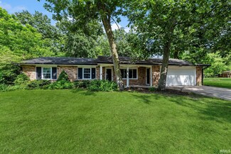 300 N Red Bud Ln, Muncie, IN 47304