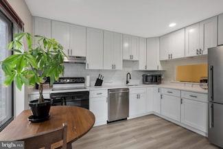 120 Roberts Ln Unit 101, Alexandria, VA 22314