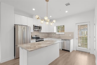 5262 Ella Blvd Unit 304, Houston, TX 77018