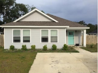 38 Florida Dr, Sopchoppy, FL 32358