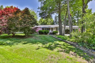 52 Granite Cir, Hampstead, NH 03841