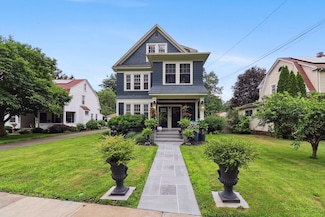 1586 Whitney Ave Unit 2, Hamden, CT 06517