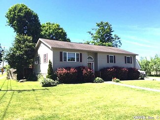 1937 Harwood Dr, Lacona, NY 13083