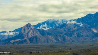 2776 W Frontage Rd, Tubac, AZ 85646