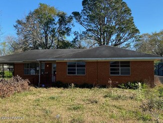 533 Peach St, Jeanerette, LA 70544