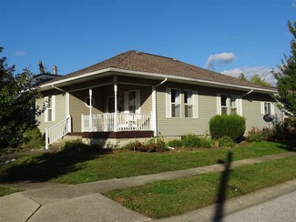 902 Mason St, Bicknell, IN 47512