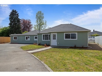 1567 Park Ave NE, Salem, OR 97301