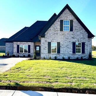 8979 Acorn Ln, Southaven, MS 38672